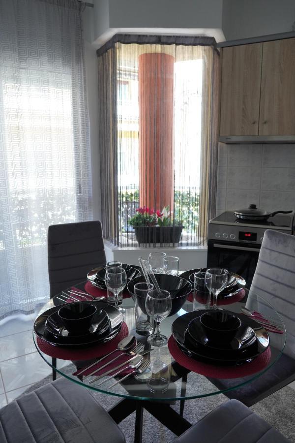 Poseidon'S Premium Apartment Kateríni Esterno foto